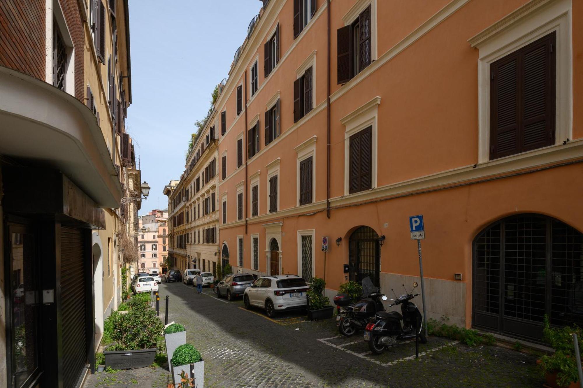 Quattro Cantoni Monti
